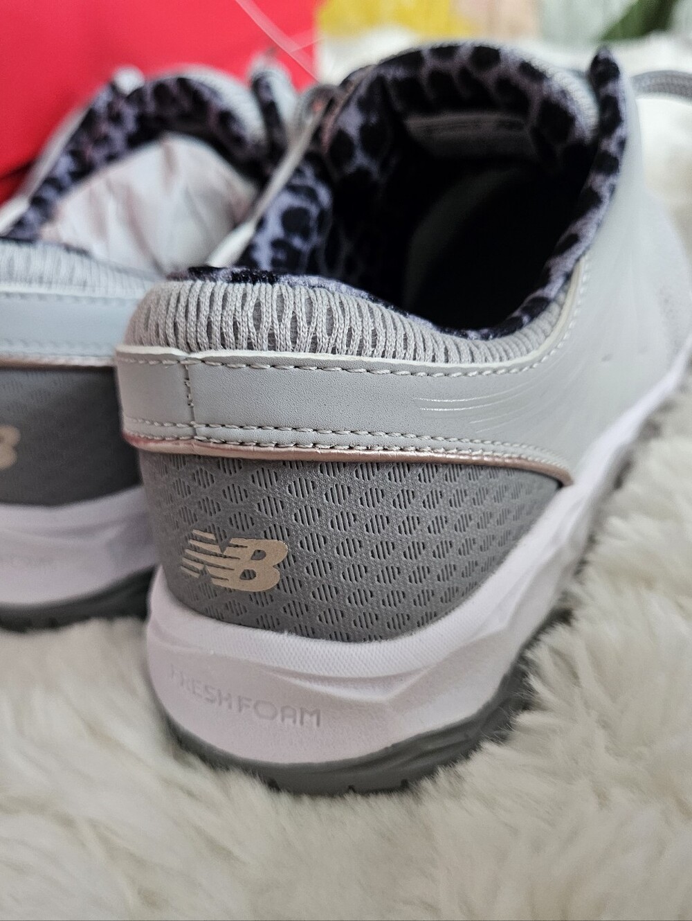 New In Box New Balance Womens Fresh Foam Breathe Golf Shoes - Light Grey Sz 6 - Picture 10 of 13